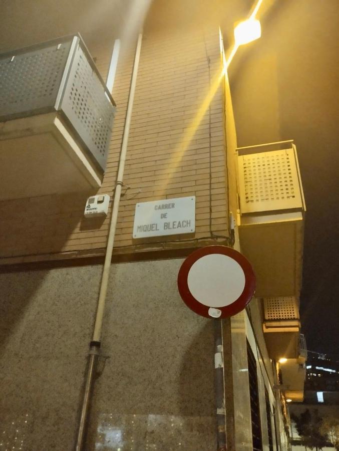 Room Familiar Sants Barcelona Exterior photo